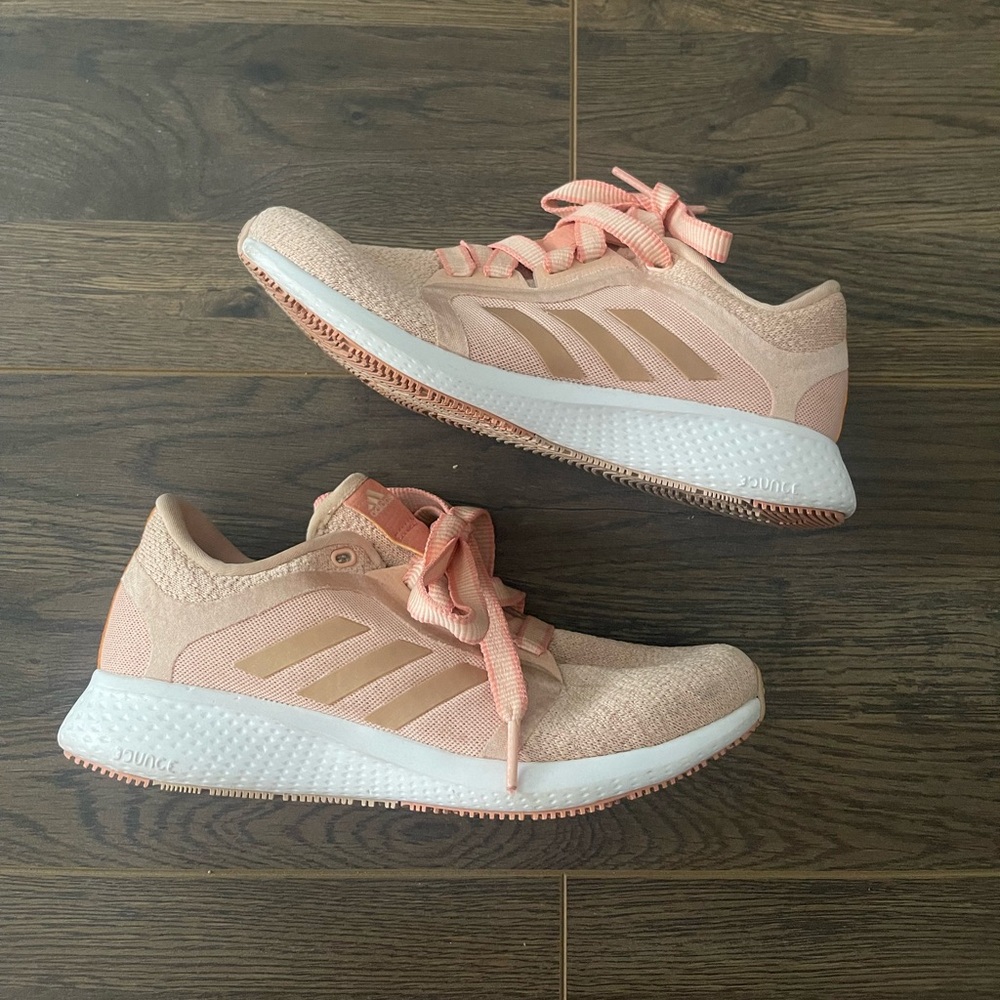 Adidas Edge Lux 4 running shoes Size 7 Like new